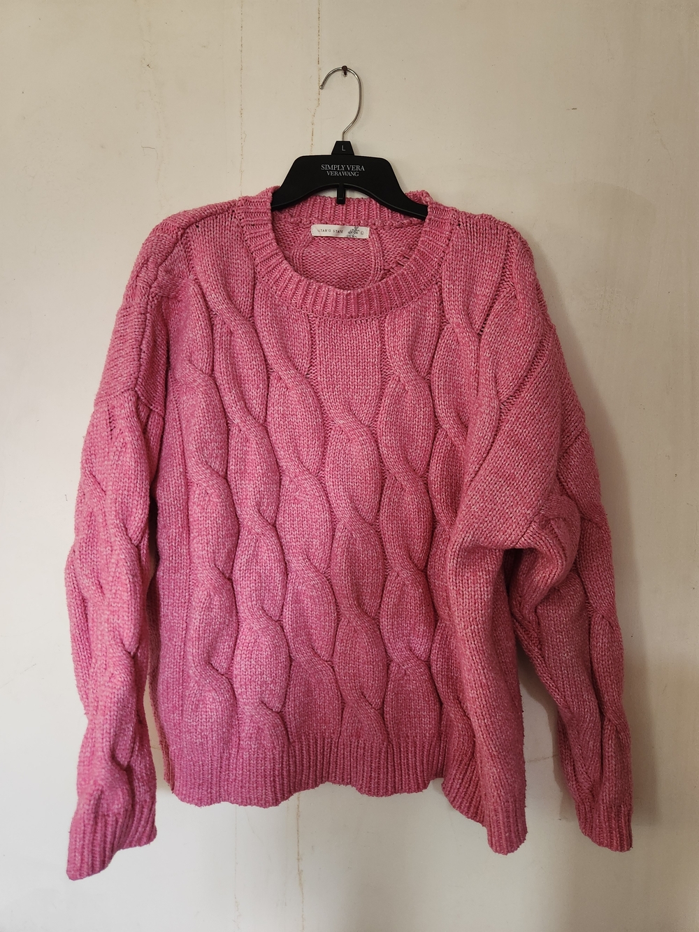 💕5/$25 Altar'd State Pink Cable Knit Crewneck Sweater